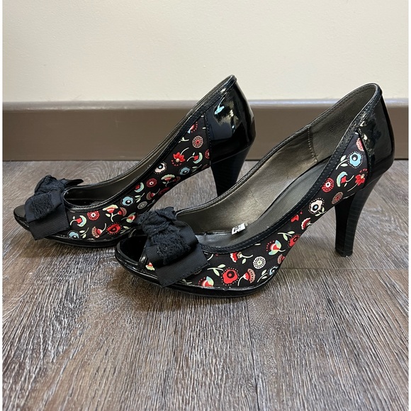 Cute peep toe pumps, sz 9 - Picture 2 of 10